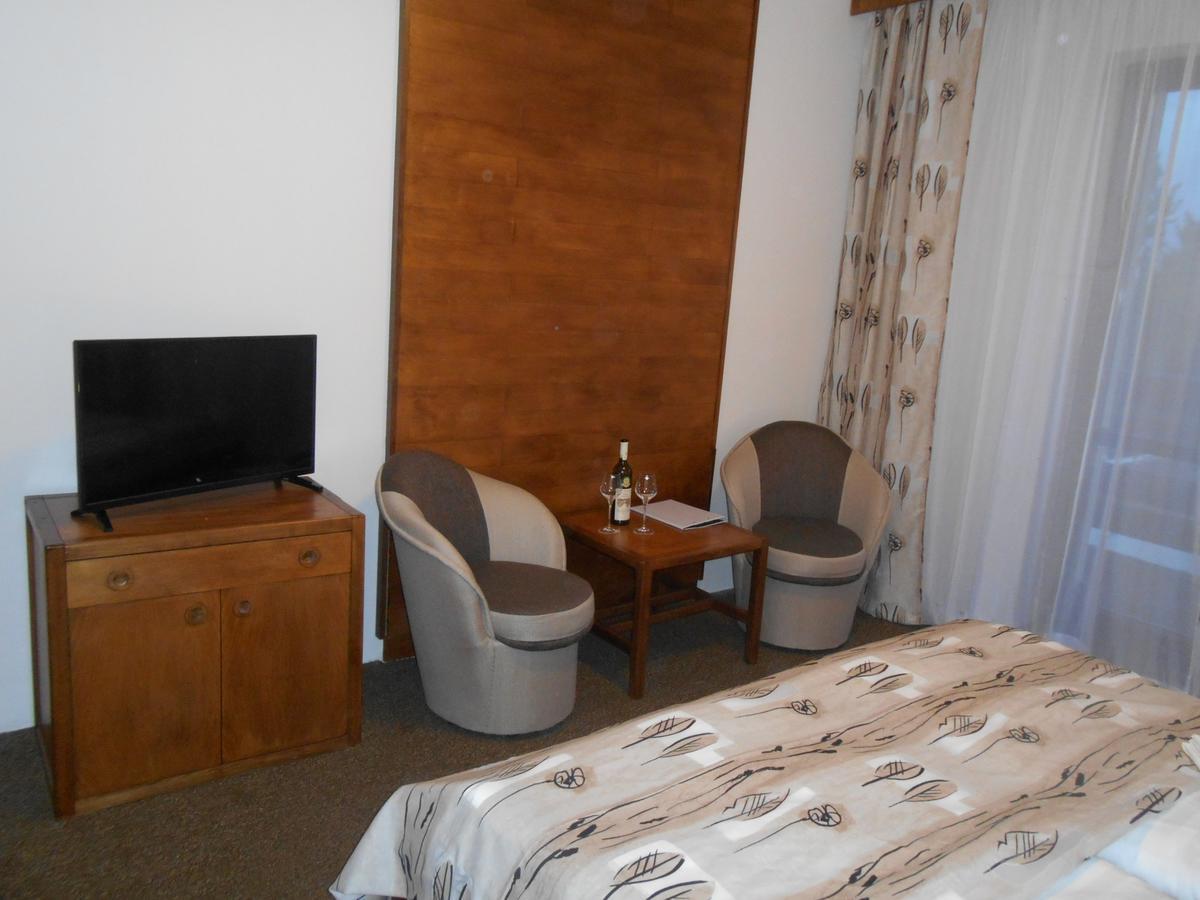 Hotel Bítov Εξωτερικό φωτογραφία